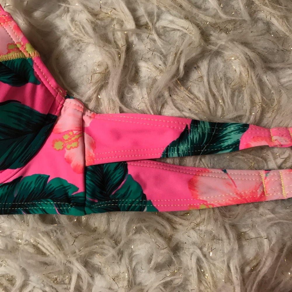 Target Bikini Top - Picture 3 of 5
